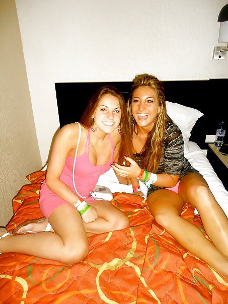 FaceBook Panty Peek 8 #8680820