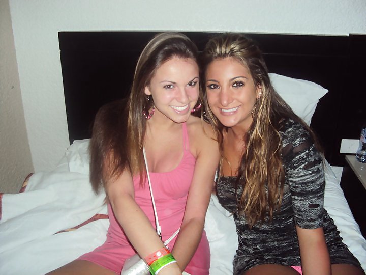 FaceBook Panty Peek 8 #8680903
