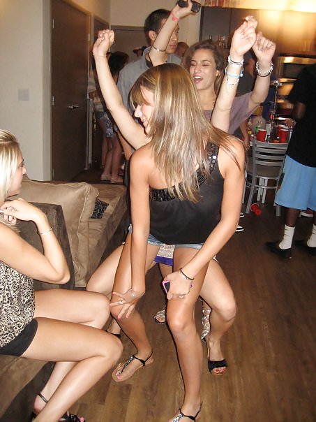 FaceBook Panty Peek 8 #8680965