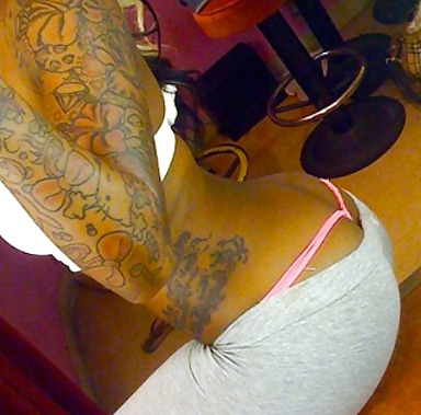 Babes in yoga pants #10003301