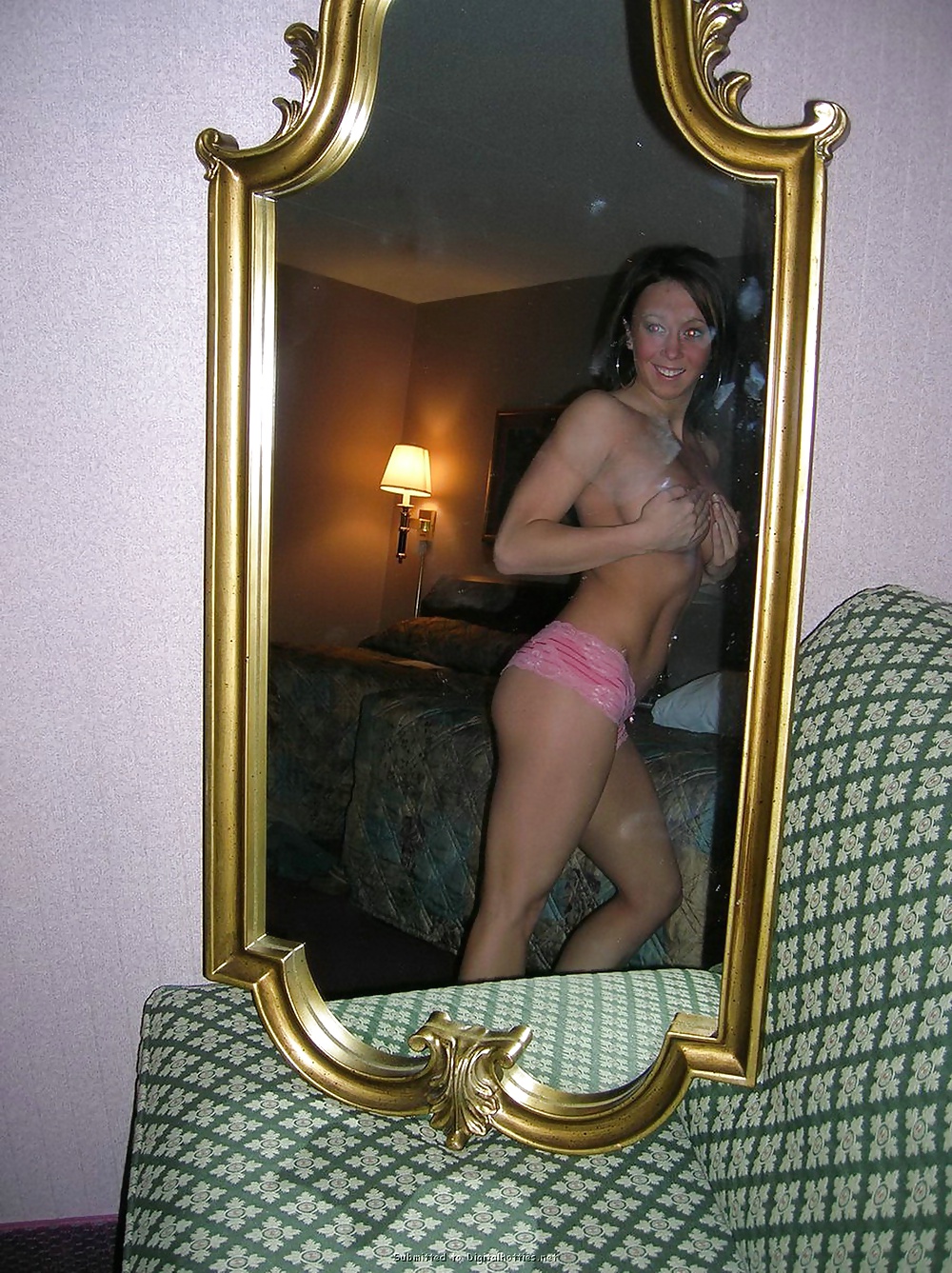 Sexy amateur babe en la habitación del hotel
 #11885079