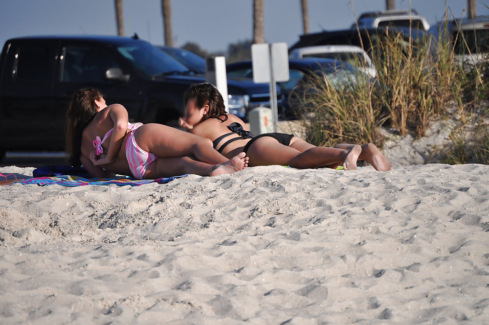 Public beach photos #4280800