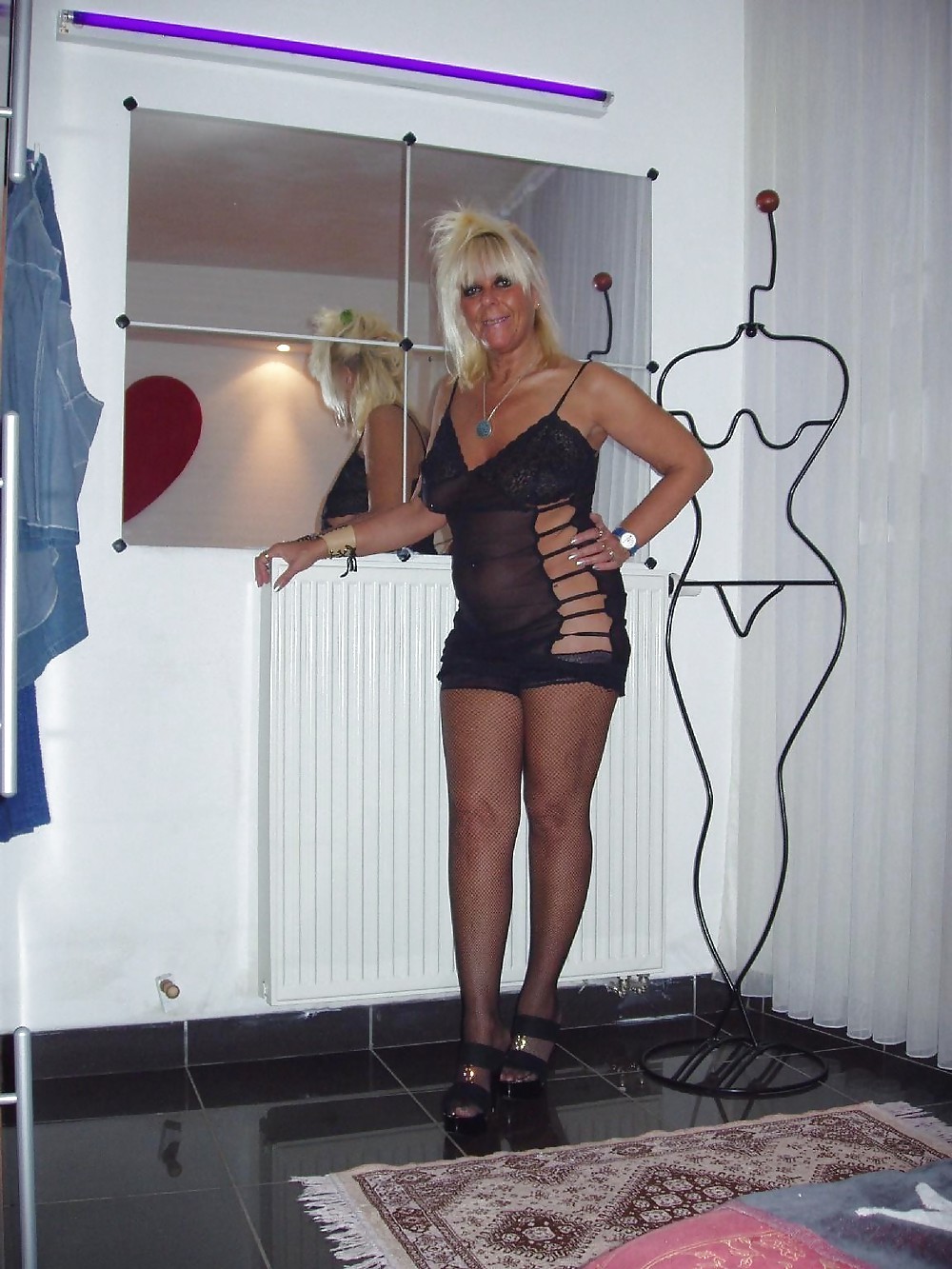 Euro Salope Blonde Femme #10964379