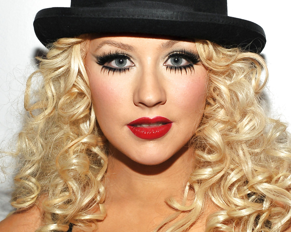 Christina Aguilera #15671078
