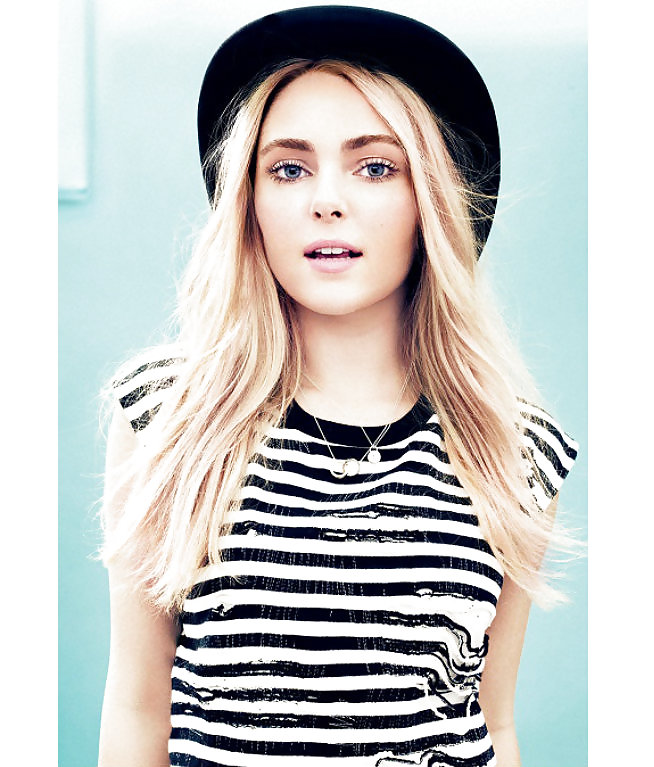 Annasophia robb
 #22381955