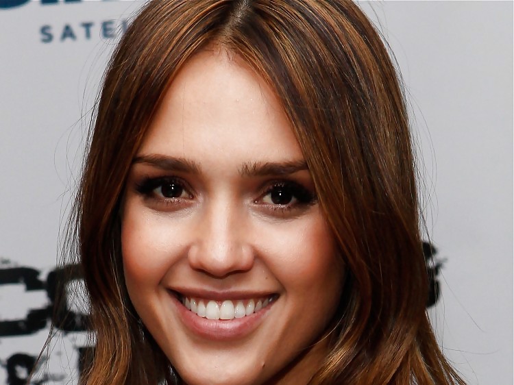 Jessica alba 
 #16892877