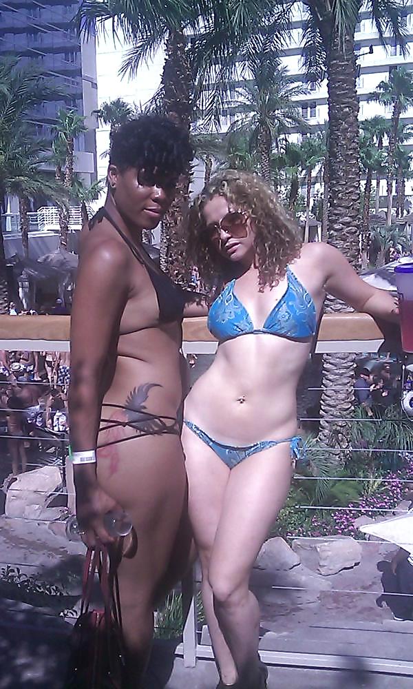 Social networking bitches #2983190