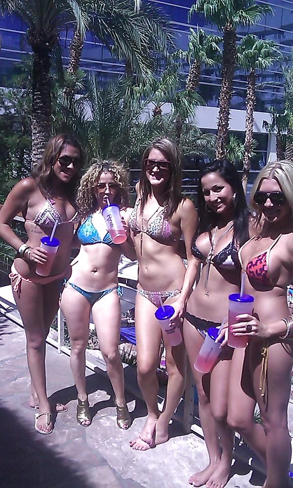 Social networking bitches #2983375