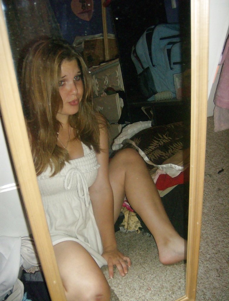 Posing Amateurs (4) #4287290