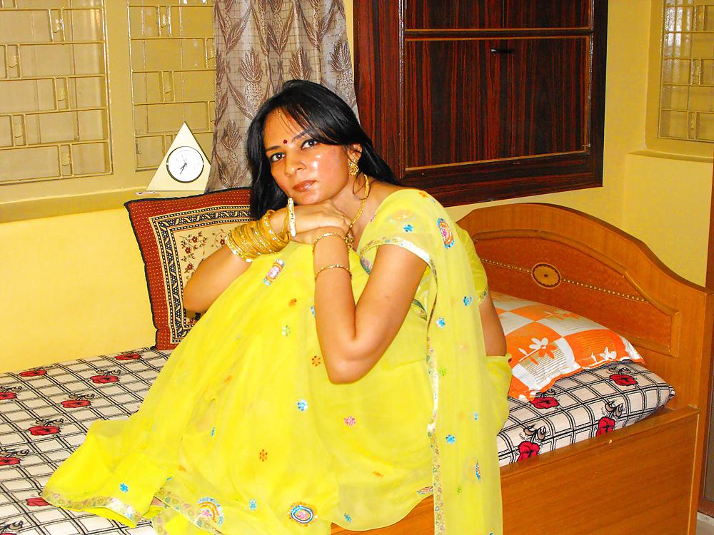 Desi girl
 #14514776