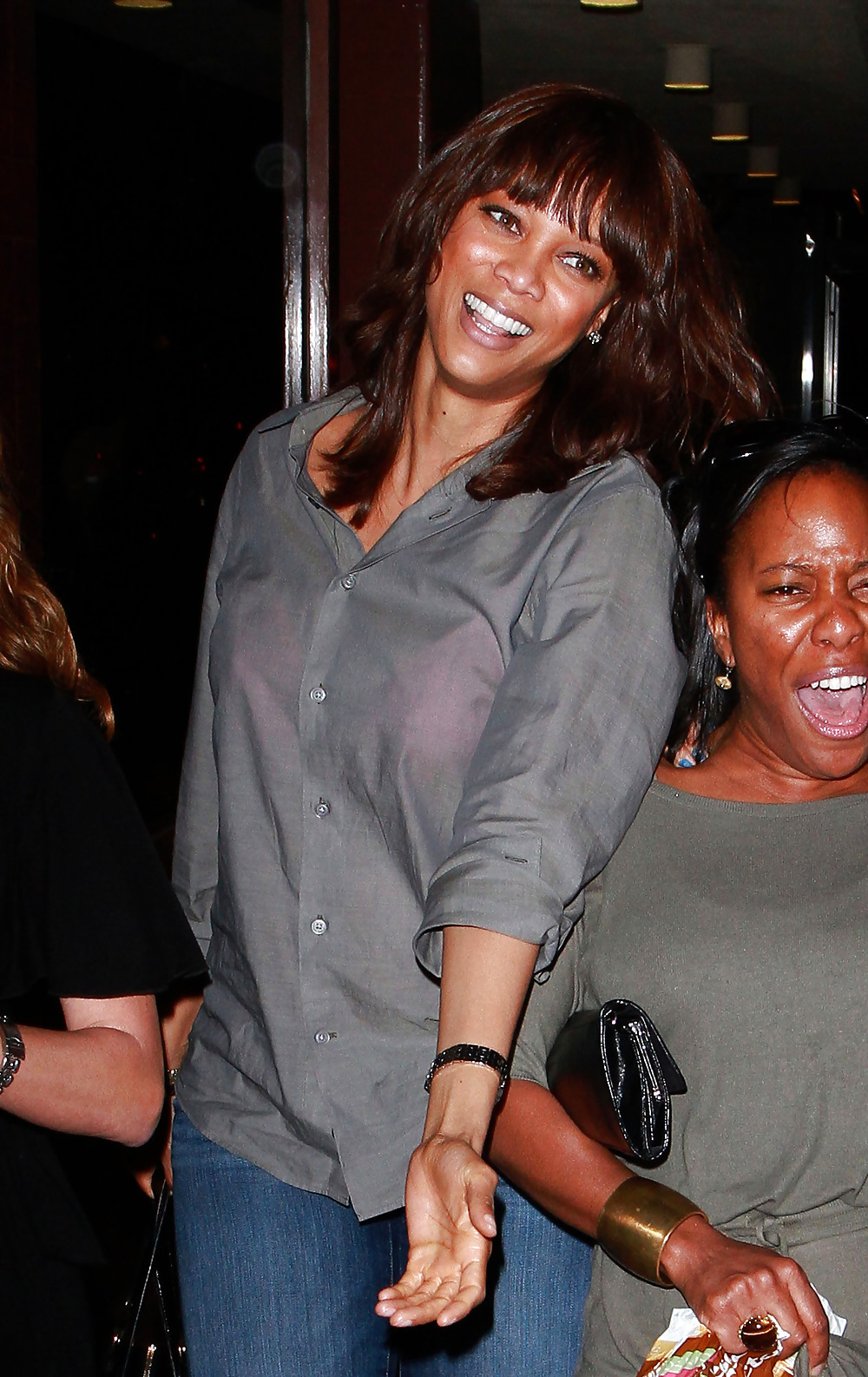 Tyra Banks attends her high school reunion Cheesecake Fac #4882385