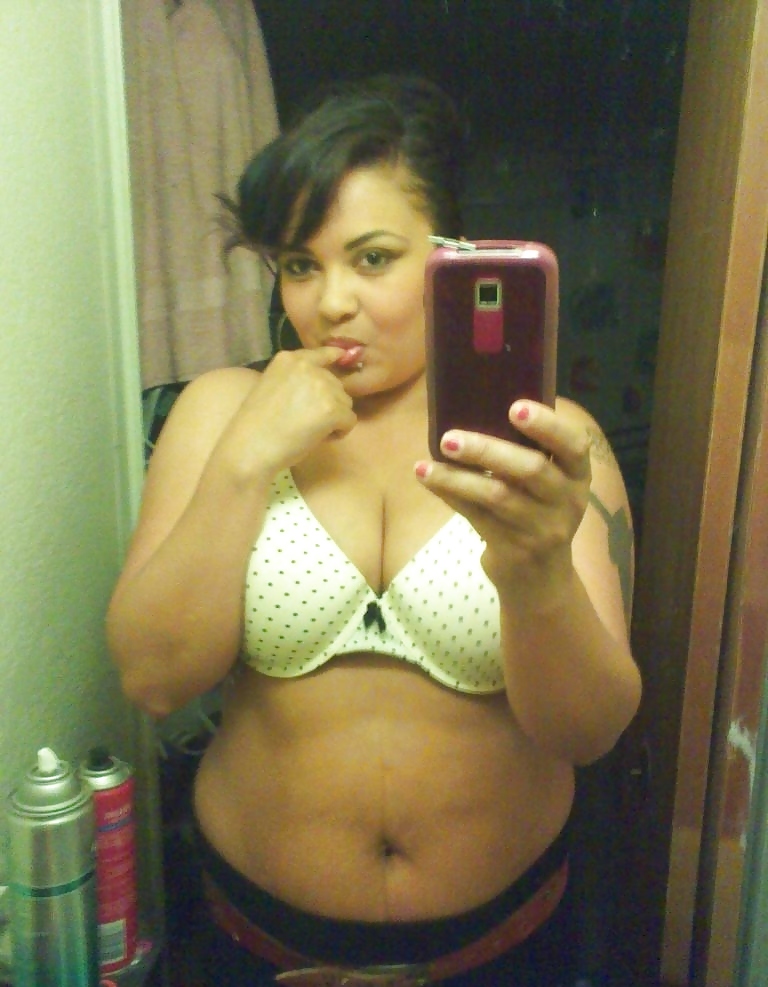 Latina Chubby Mignon #13984365