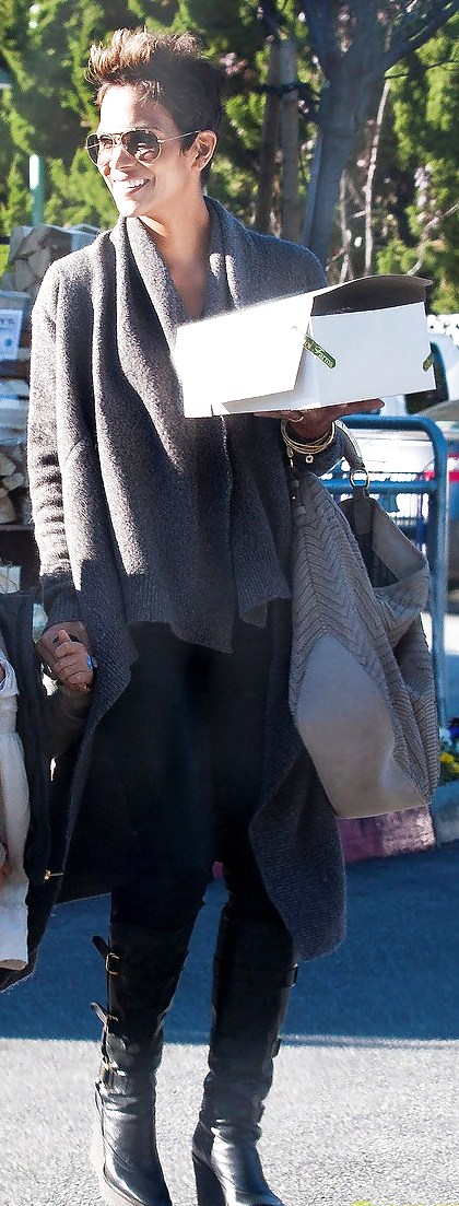 Halle Berry  mega collection 2 #8538176