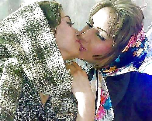 Lesbian arabs #20566253