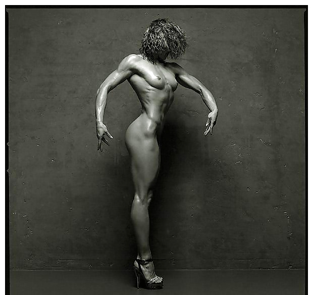 Yet more nude female bodybuilders  #3265458