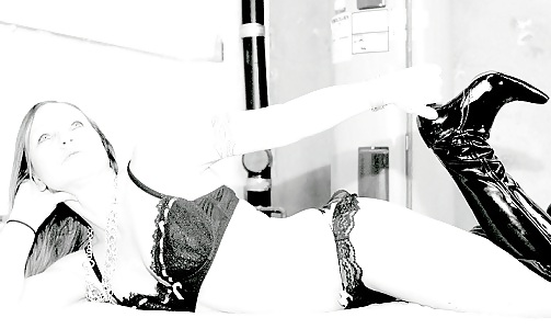 Sensuous Miss Leslee