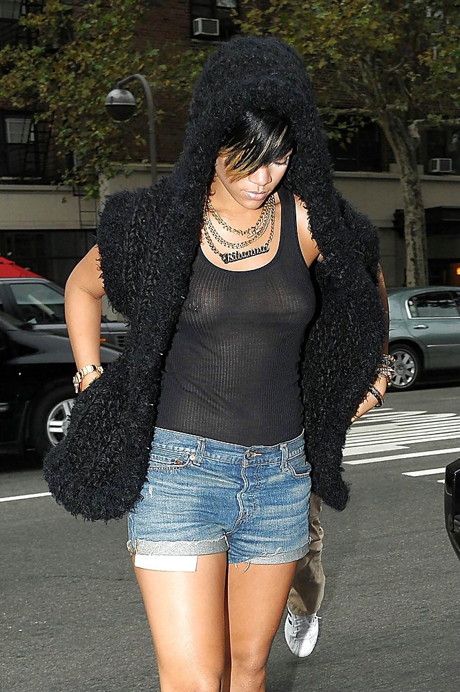 Rihanna #9376280