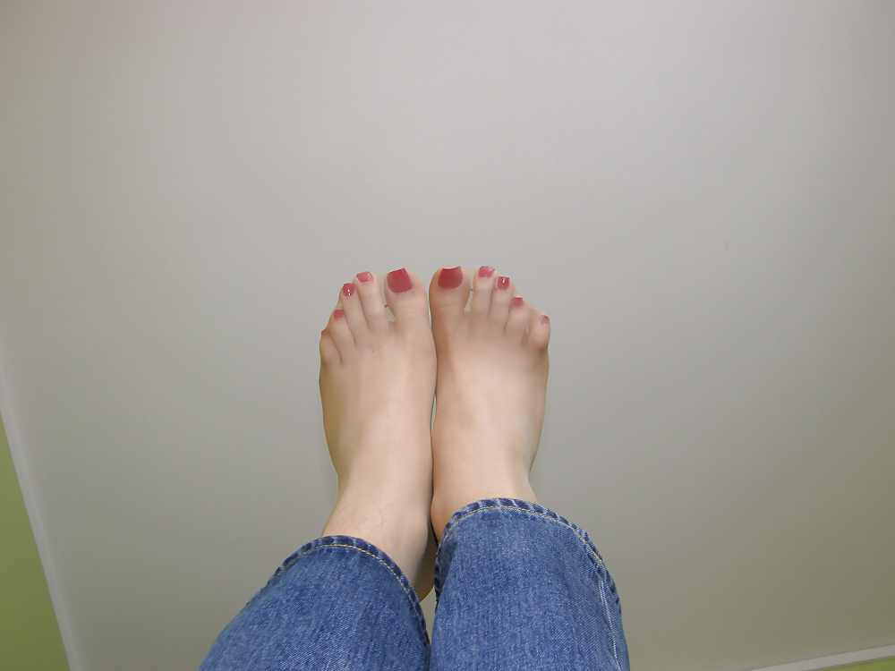 Nylon Feet #19590701