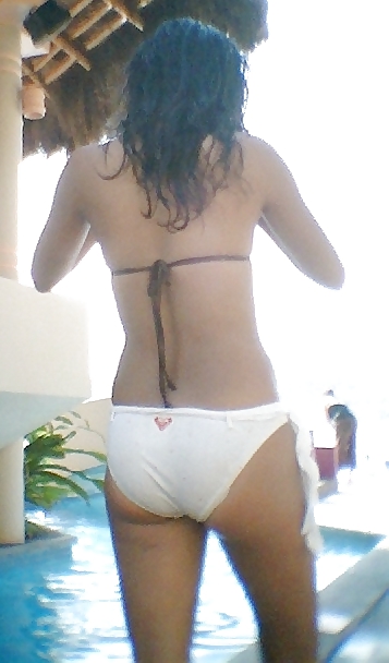 Lindisima morochita en bikini blanco #3746112