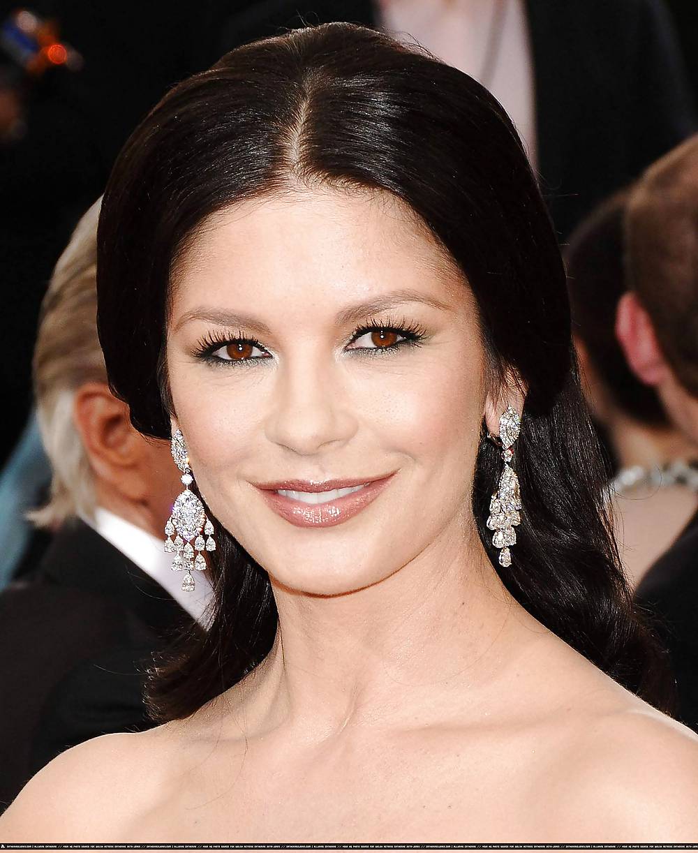 Catherine zeta jones
 #20033708