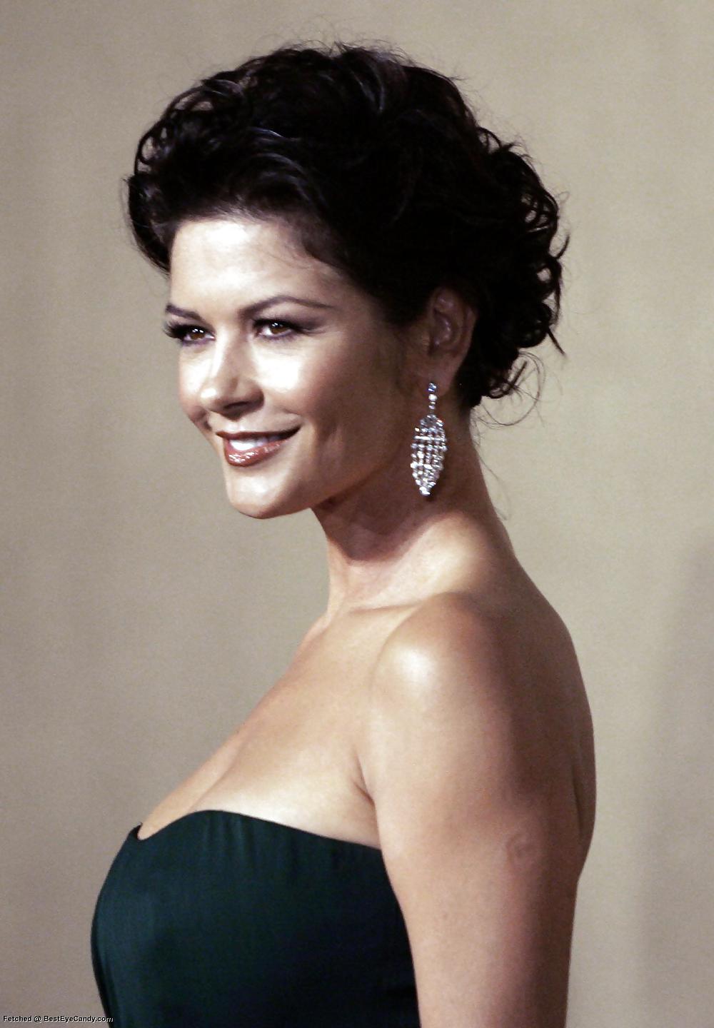 Catherine zeta jones
 #20034147