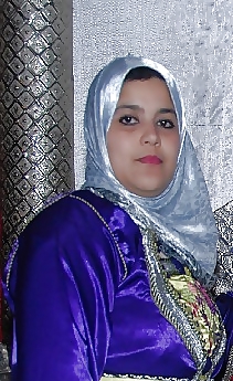 Middle Eastern Woman - Arabs Marocs Turks etc. #5662880