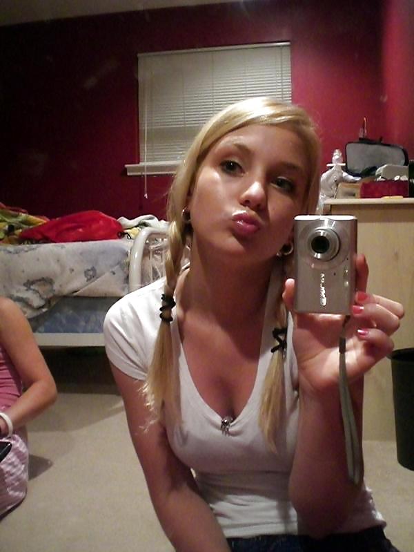 Enjoy jerking to these girls #4131786