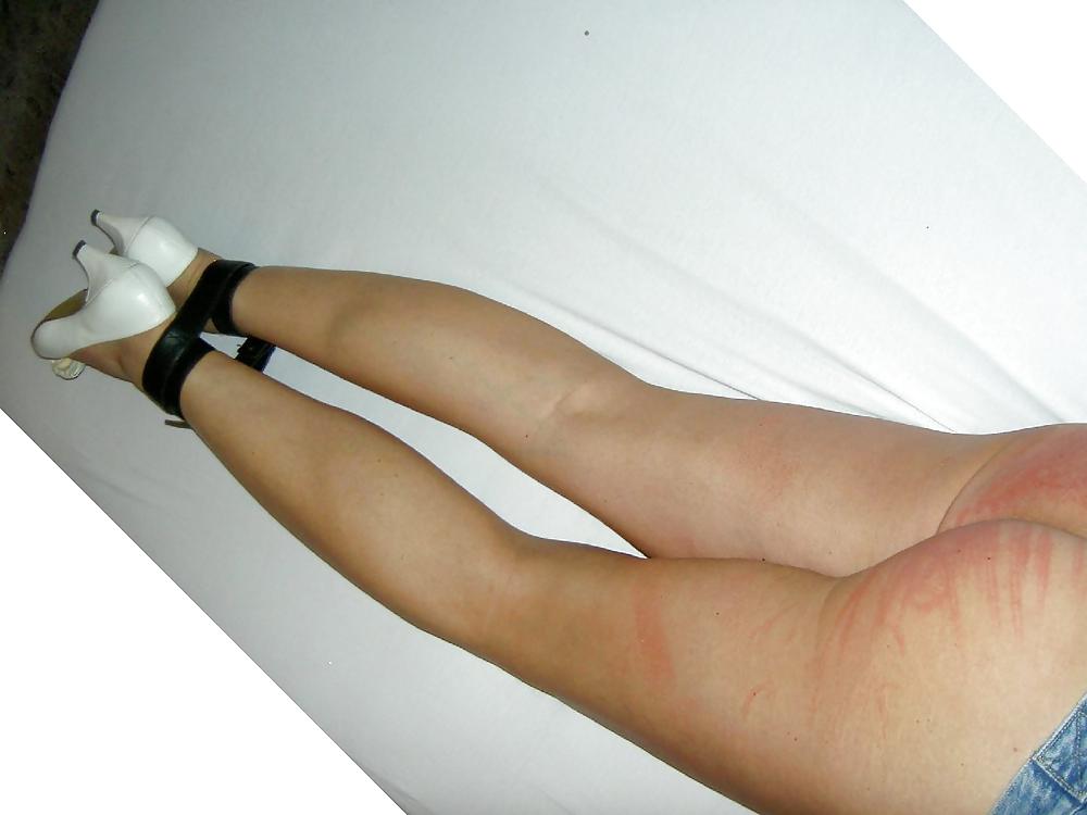 Mein Po beim Spanking...da tat mein Po wahnsinnig weh #9313641