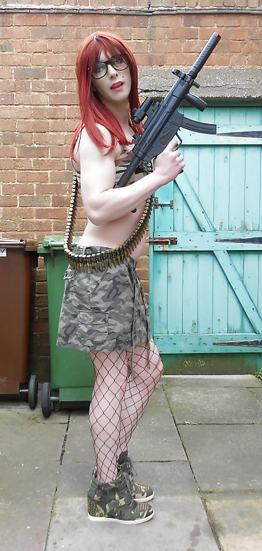 Tranny Supersatin Army Girl gets her gun out (Outdoor Shots) #19200673