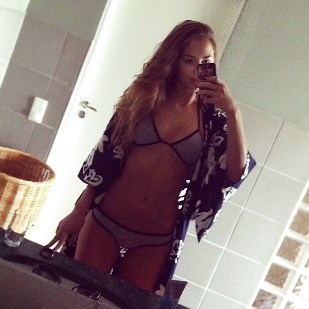 Kenza zouiten sexy foto 
 #22008930