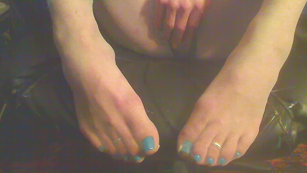 Amateur femme boy in white nylons and blue toes #13019086