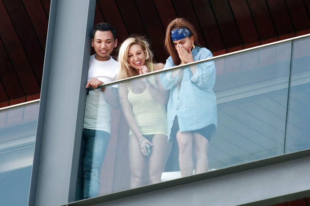 Lady Gaga Goes Nearly Nude on Hotel Balcony #17504013