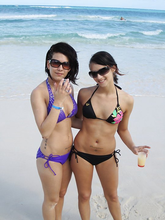 Facebook bikini cuties 2 #3565601