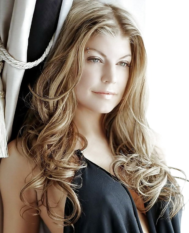 Stacy ann ferguson (fergie)
 #7760957