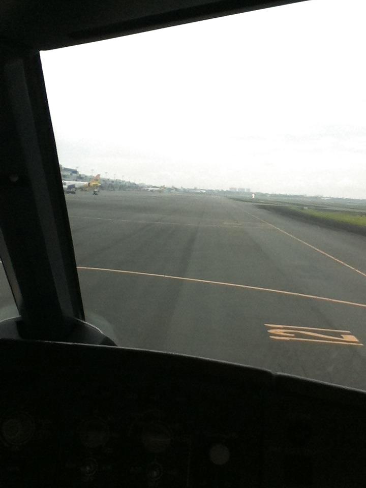 (Inside the Cockpit) Airbus A320, Airphil Express  #13093919