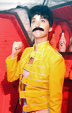 KATY PERRY AS FREDDIE MERCURY #7791915