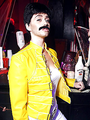 Katy Perry Als Freddie Mercury #7791923