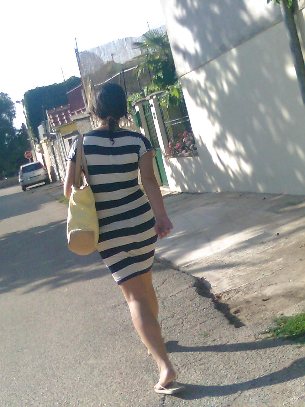 Mujeres cándidas
 #15979197