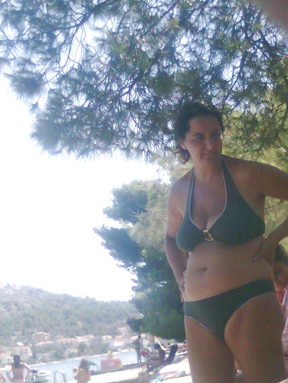 Mujeres cándidas
 #15979237