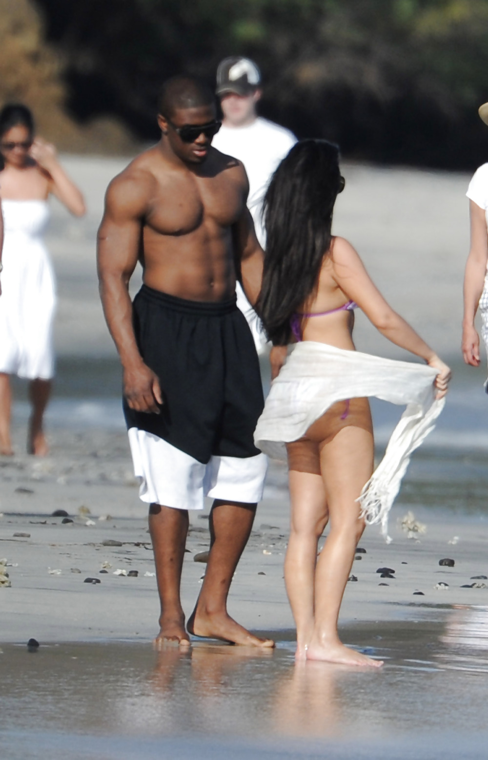 Kim Kardashian Bikini Candids à La Plage Au Costa Rica #2100969