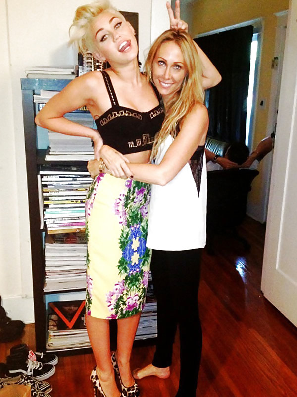 Miley cyrus mega collection 4
 #11828500