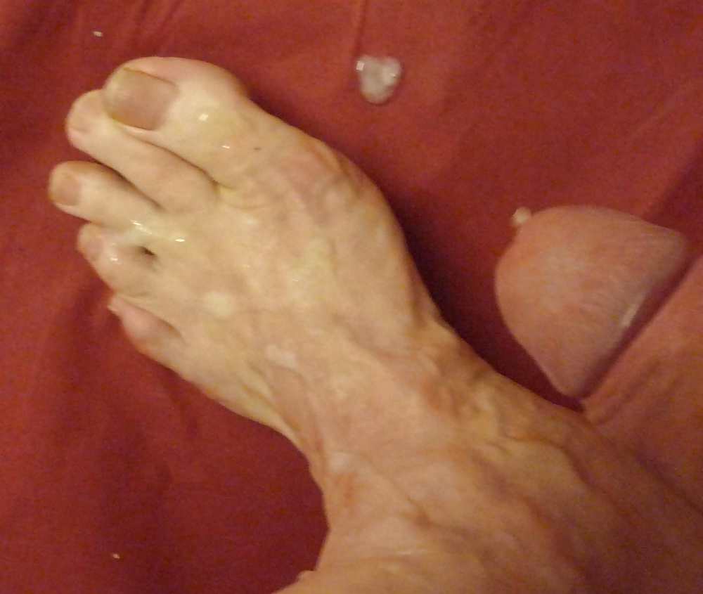 Bare feet coverd with cum! #19463378