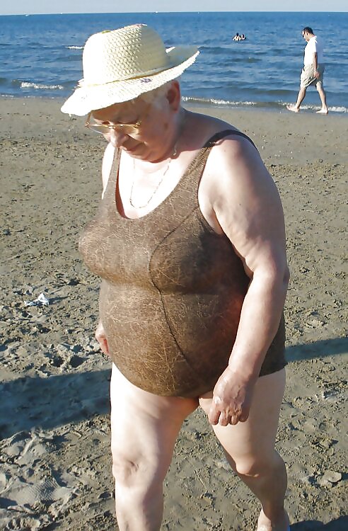 Swimsuits bikinis bras bbw mature dressed teen big huge - 45 #12126683