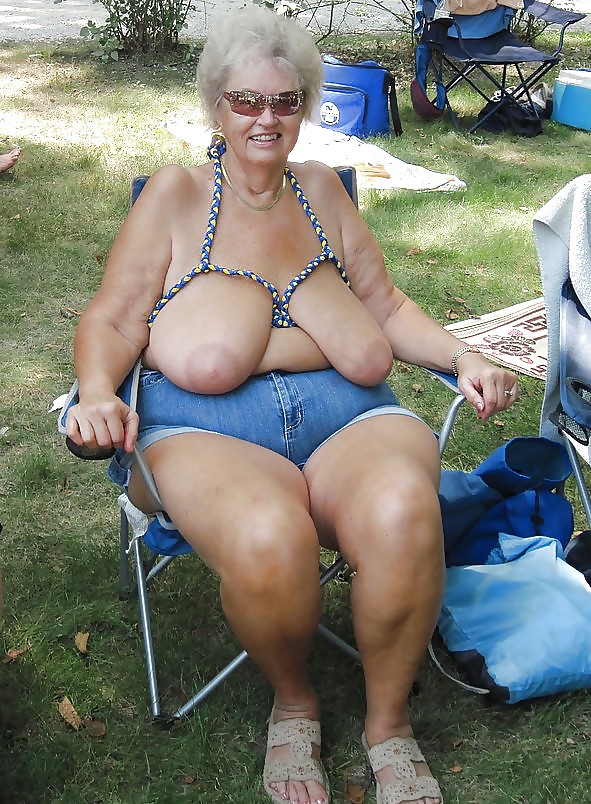 Swimsuits bikinis bras bbw mature dressed teen big huge - 45 #12126903
