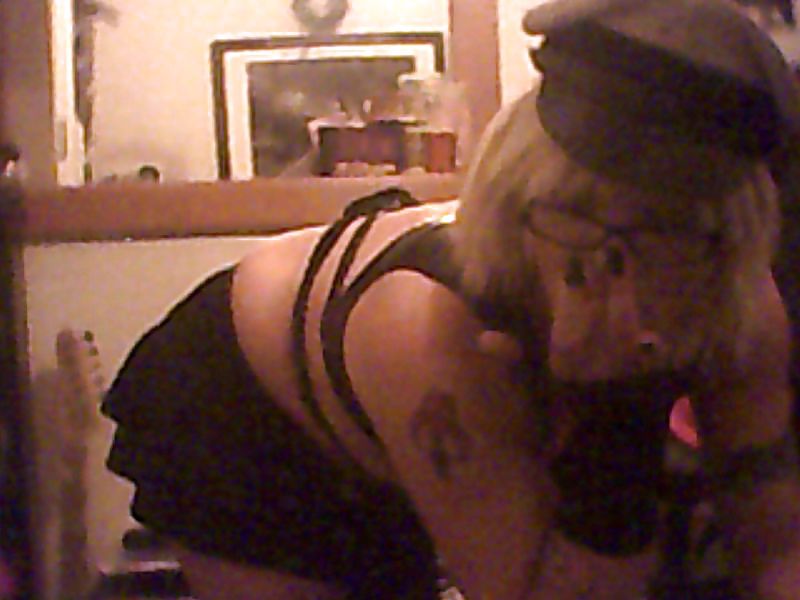 Pleasing the mistress