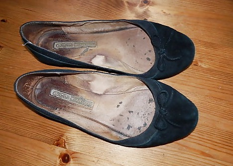 Ballerines Et Fuesse 2 (chaussures Plates Et Pieds) #11431397
