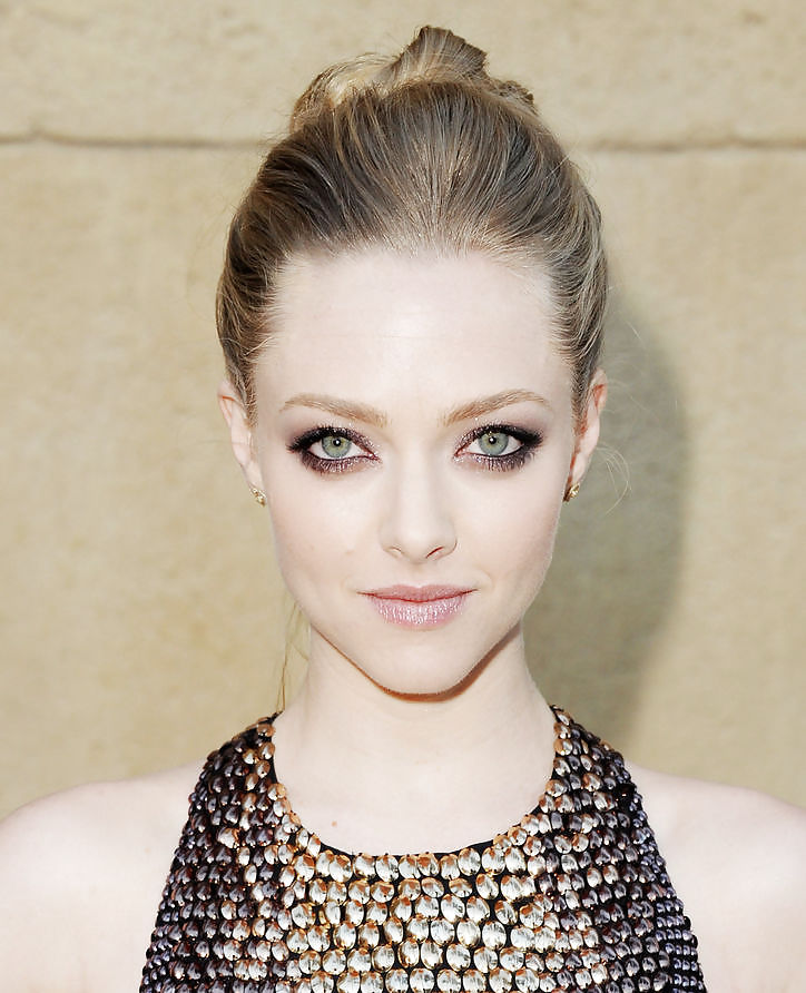 Amanda Seyfried Collection 2 #6859759