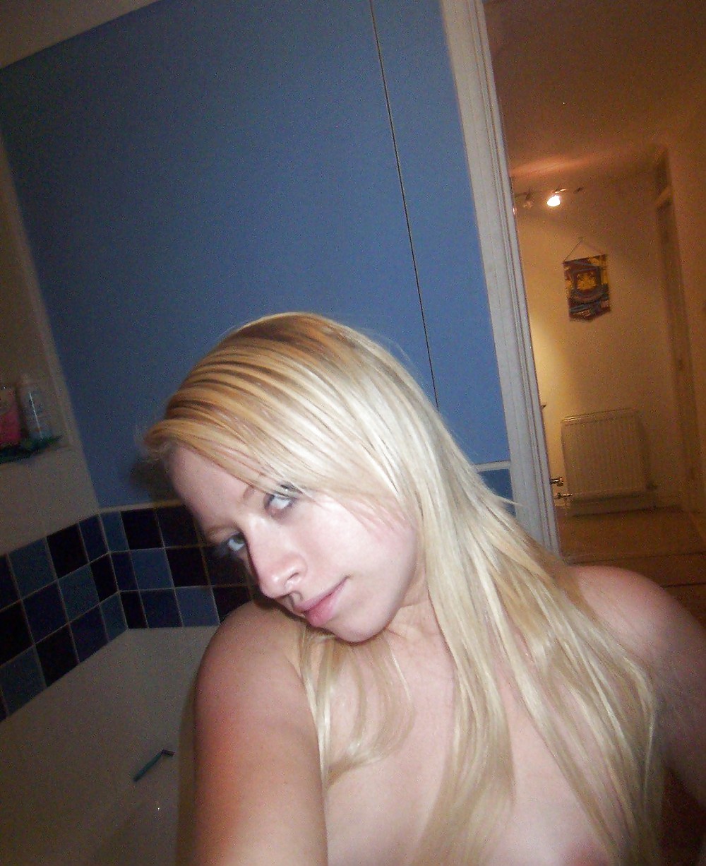 Blonde Schlampe #10445612