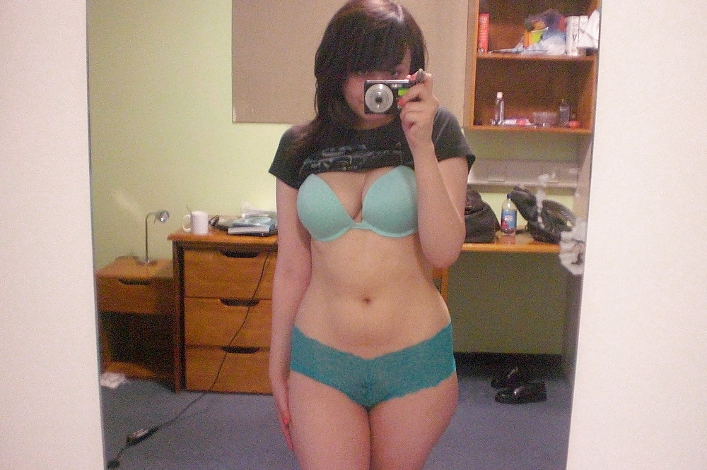 Cutie Mit Schönen Titties #14179325