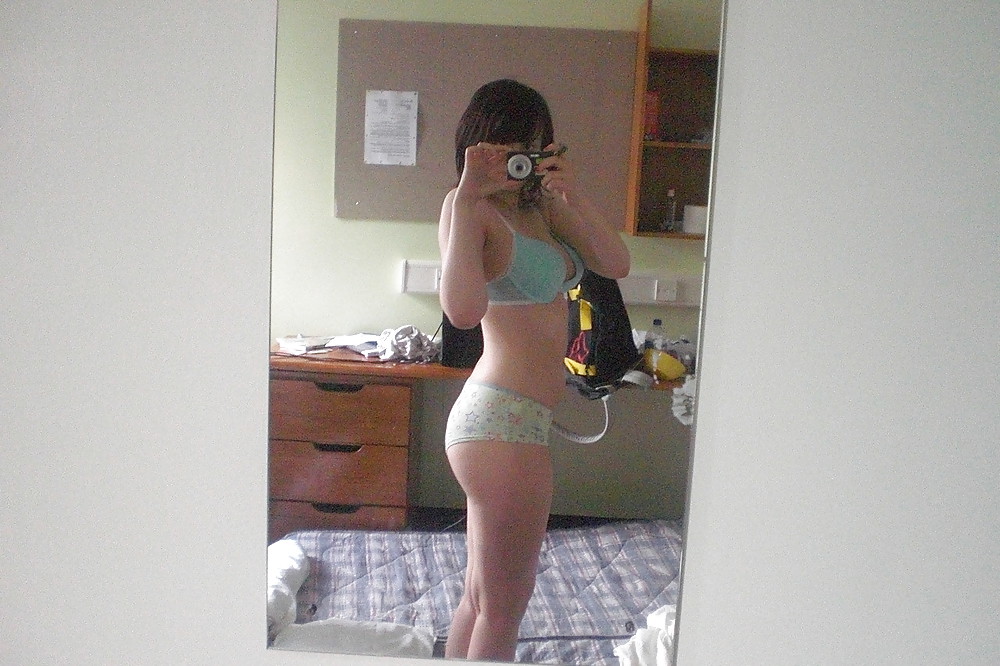 Cutie Mit Schönen Titties #14179338